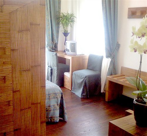 Rivamare Hotel 3*